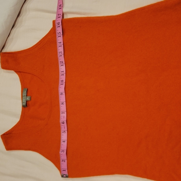 Neiman Marcus Orange Cashmere Sleeveless Sweater - Picture 7 of 11